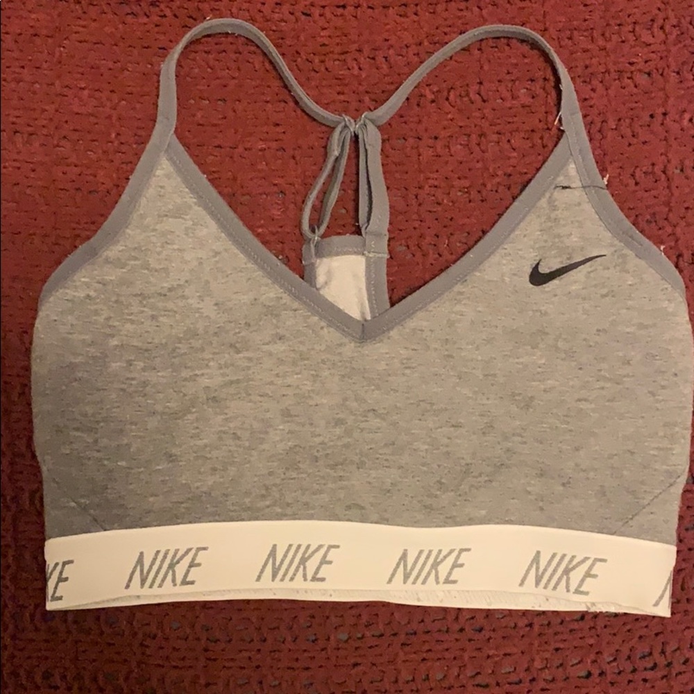 Nike size S Sports Bra - Picture 1 of 2